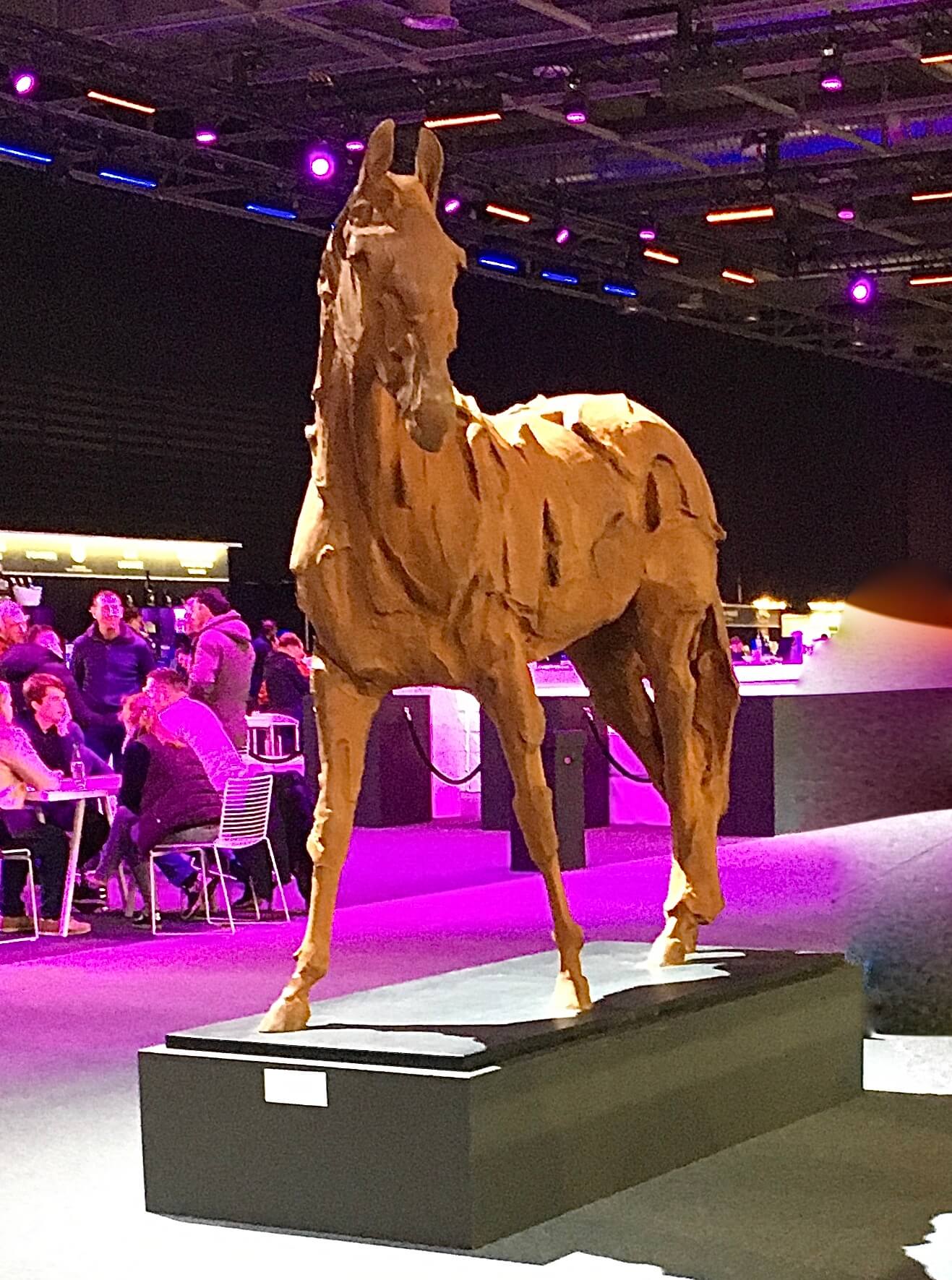 Grand Elixir, composite de fer, sculpture monumental, Catherine Thiry, sculpteur, artiste belge