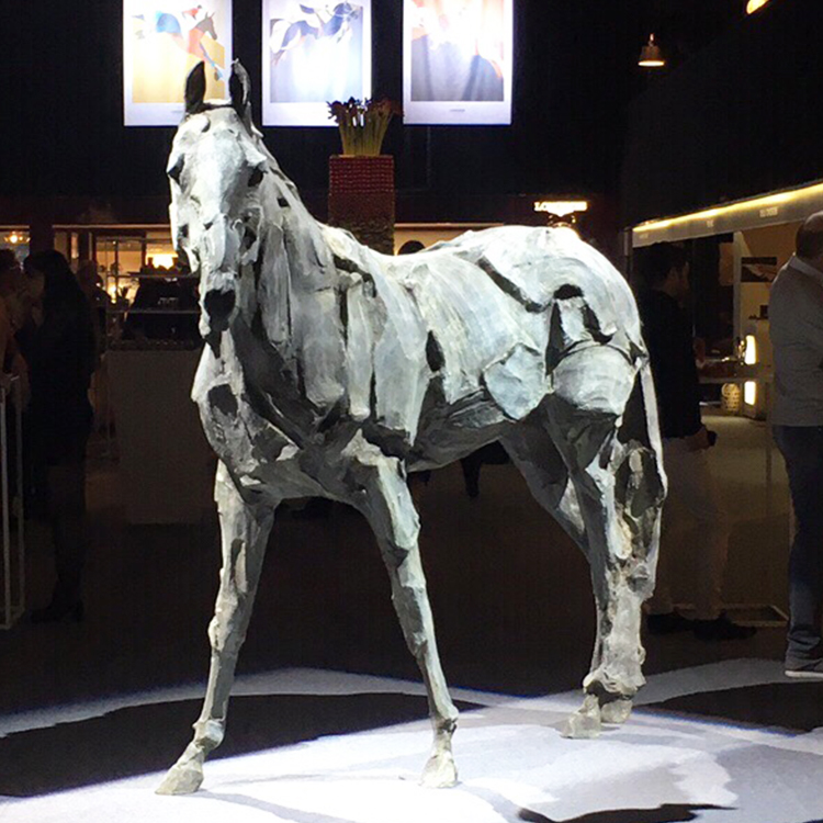 Grand Elixir, bronze, sculpture monumental, Catherine Thiry, sculpteur, artiste belge