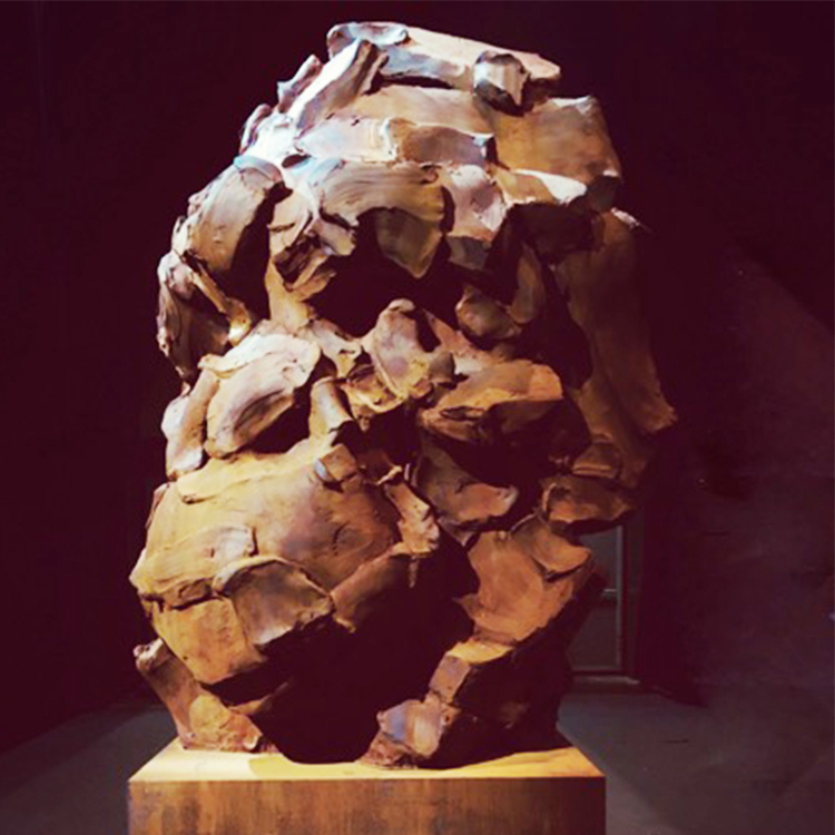 Wanted, Composite de fer, monumental, sculpteur, Catherine Thiry, artiste belge