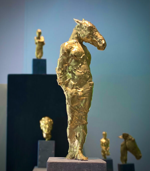 Catherine Thiry, sculpteur, artiste, miniature Aequanimus, bronze plaqué or