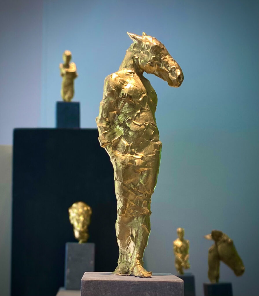 Catherine Thiry, sculpteur, artiste, miniature Aequanimus, bronze plaqué or