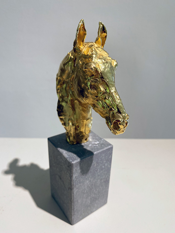 Catherine Thiry, sculpteur, artiste, miniature Antidote , bronze plaqué or